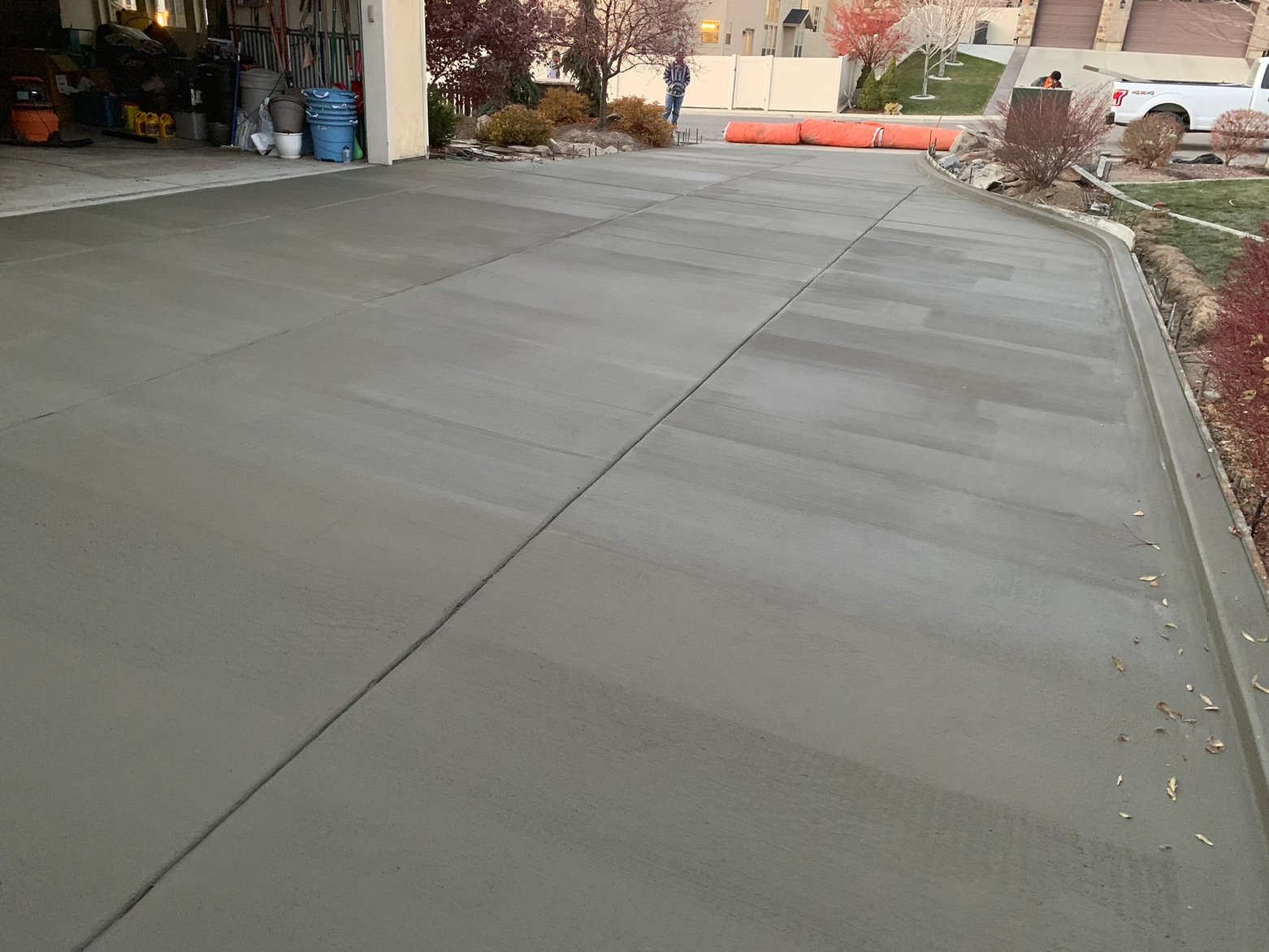 Concrete-Driveway-Curing