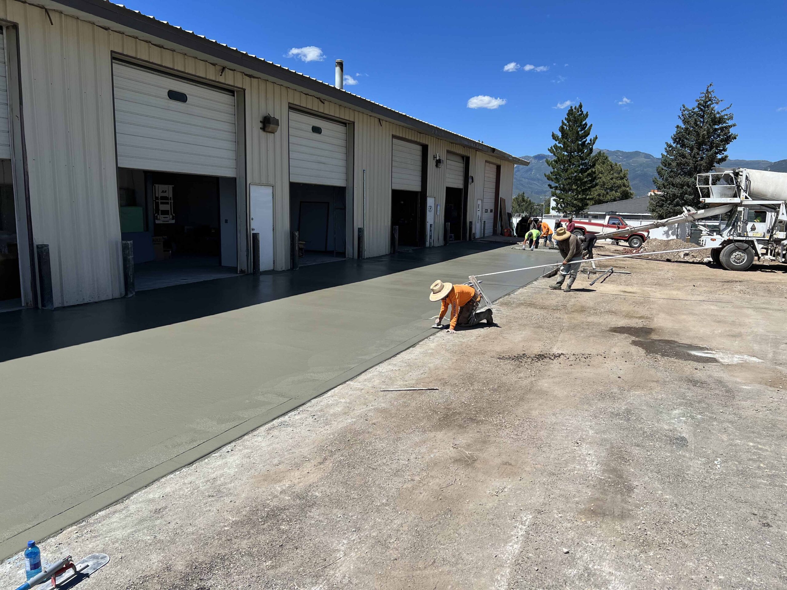 people-working-on-a-concrete-flat-top-scaled
